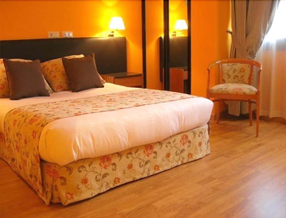 Hotel Torre Hogar — Torrejon De Ardoz — photo 3