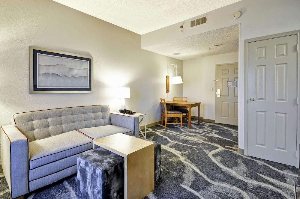 Homewood Suites by Hilton Phoenix Biltmore - photo 29