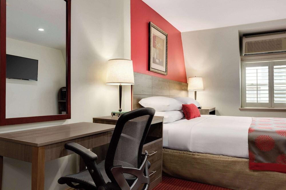 Ramada By Wyndham Oakland Downtown City Center - photo 10
