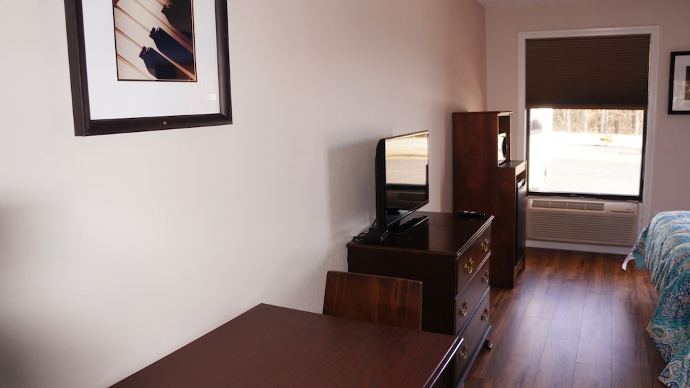 Classic Motor Lodge West Green - photo 60