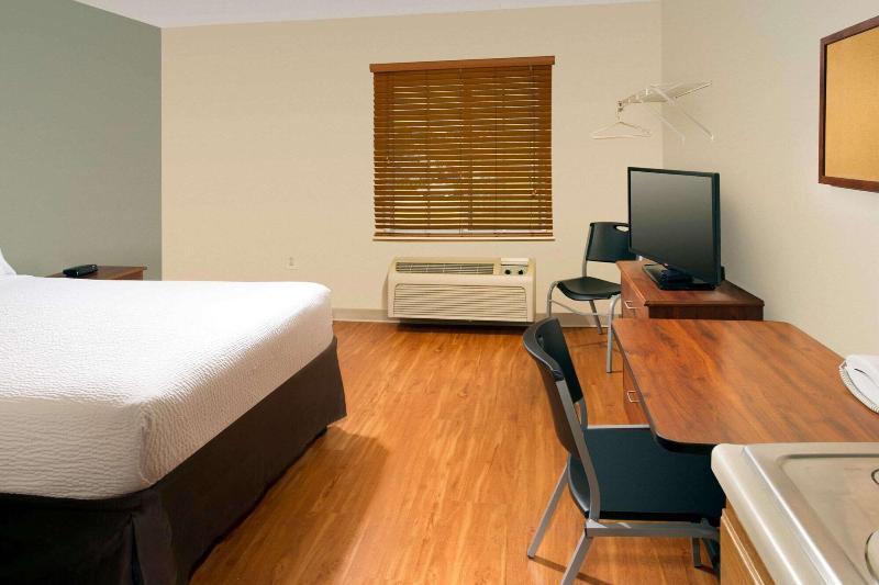 WoodSpring Suites Tulsa - photo 16