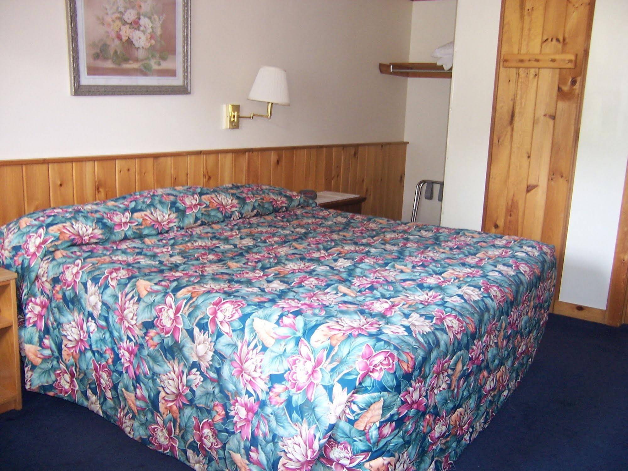Killington Pico Motor Inn - photo 16