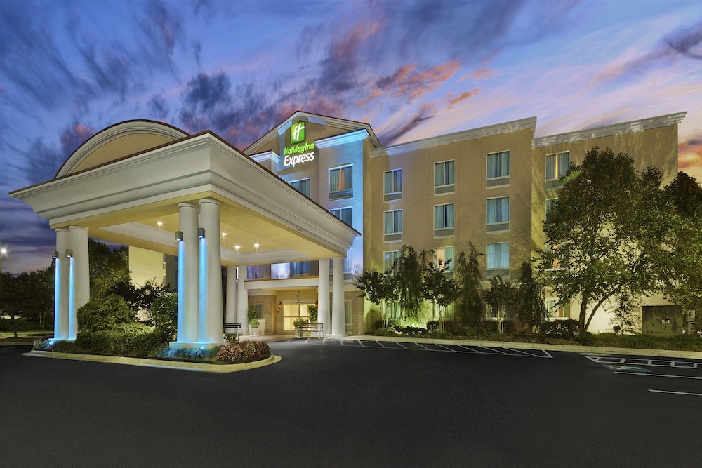 Holiday Inn Express Hotel & Suites Concord by IHG - photo 43