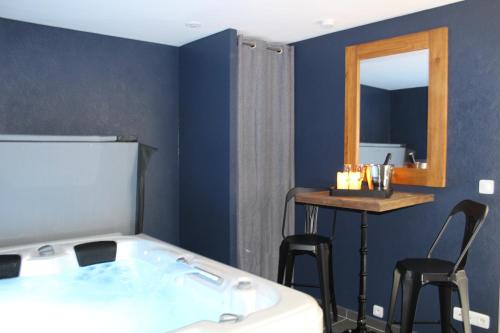 Althéa gîte de charme et bien être — hotel in Fontenay-Le-Comte