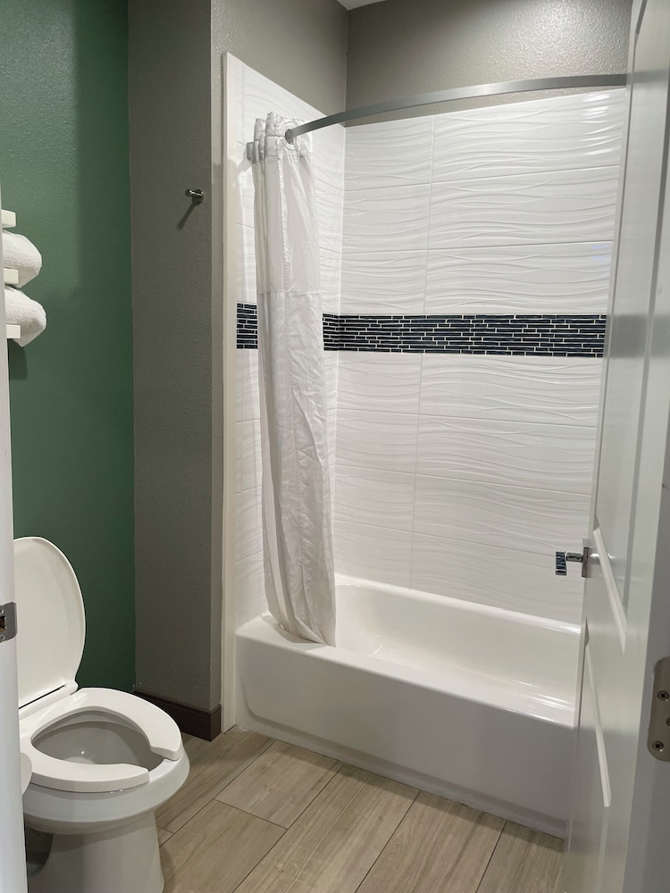 Express Inn Richey - photo 30