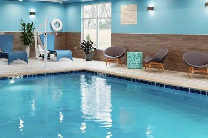 Hampton Inn Tappahannock - photo 3