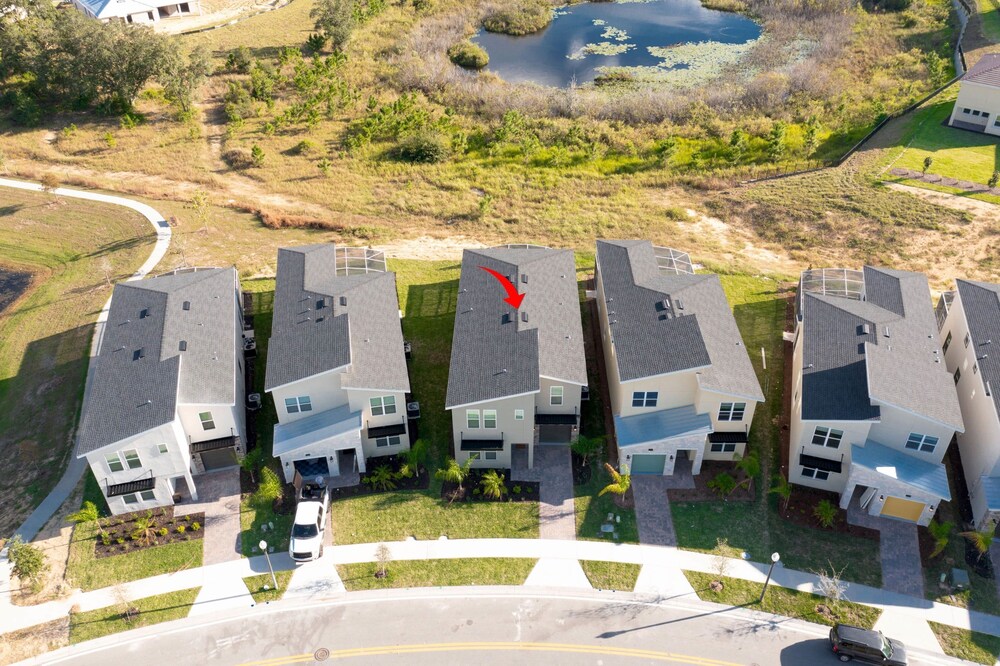 Gorgeous 6 Bd SF Close to Disney w Pool Champions Gate Resort 712 - photo 89