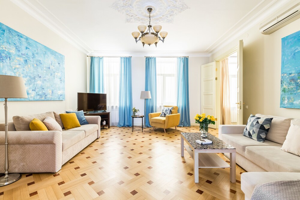 Apartment near Hermitage — 4-Star Luxury Hotel in Saint Petersburg, Russia