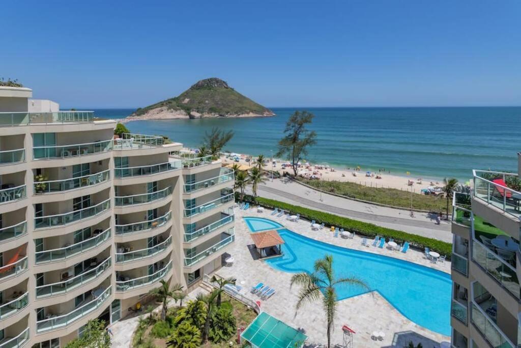Flat Sunrise Recreio Pé na areia vista mar RJ — 4-Star Luxury Hotel in Rio De Janeiro, Brasil