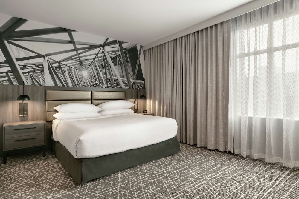 Embassy Suites by Hilton Atlanta Midtown - photo 13