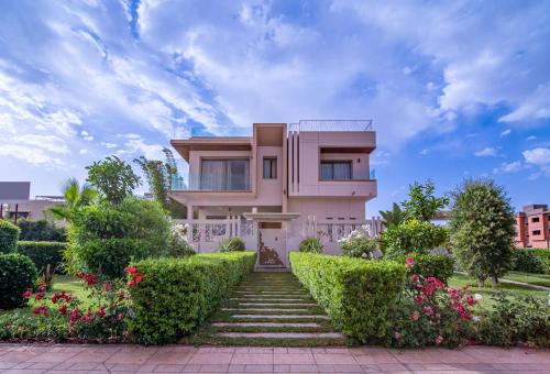 Villa moderne avenue M6 — 4-Star Luxury Hotel in Marrakesh, Morocco