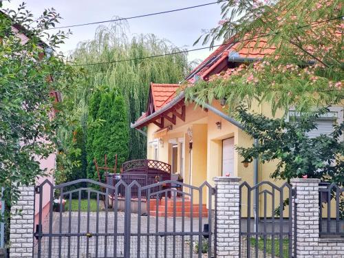 Balaton parti Kertes Nyaraló in Keszthely, Hungary