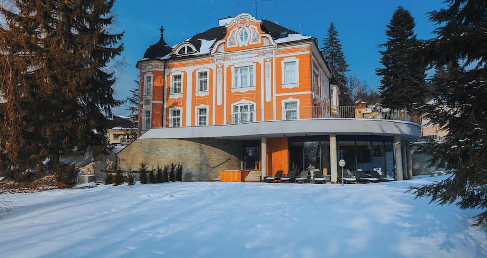 Wellness & Spa hotel Villa Regenhart in Jesenik, Czech Republic