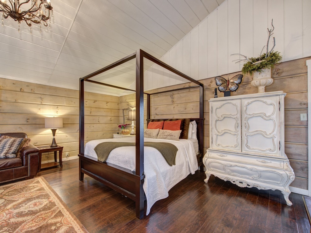 Seclusion Retreat - photo 3