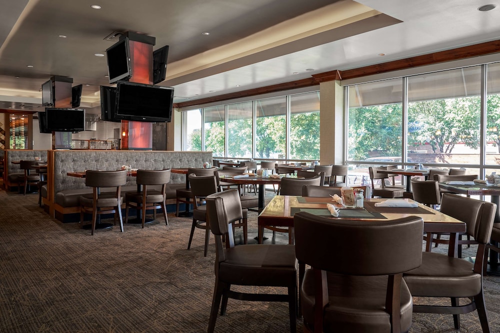 DoubleTree by Hilton Hotel Dallas Love Field - photo 46