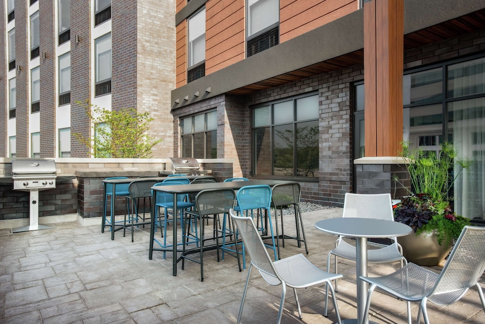 Home2 Suites by Hilton Madison Central Alliant Energy Center - photo 36