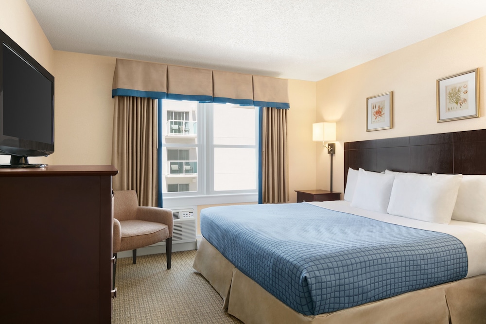 Harrison Hall Hotel - photo 21