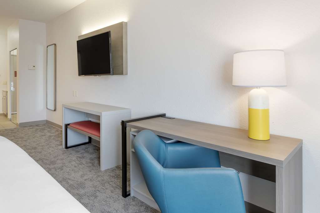 Comfort Inn & Suites Davenport Quad Cities - photo 30