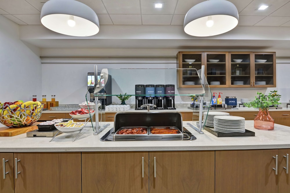 Hampton Inn Chula Vista Eastlake - photo 24