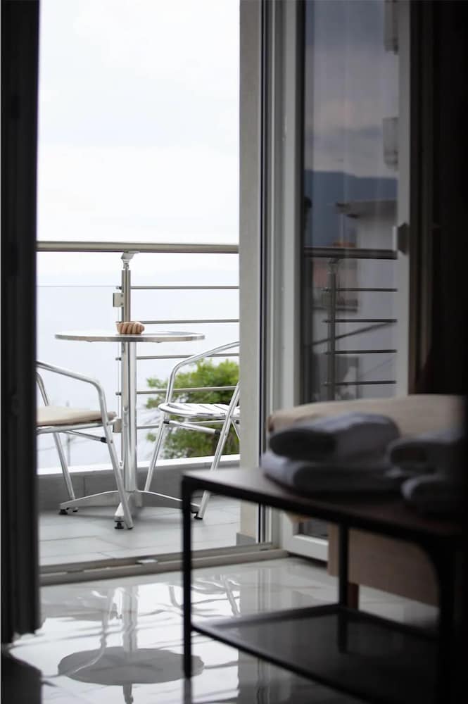 Agapaki Studios in Neos Marmaras, Greece