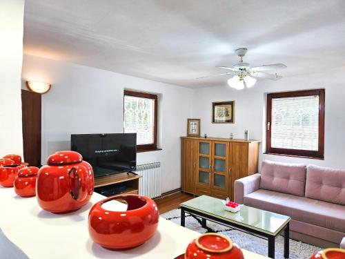 Sarajevo Pine Hideaway Free Private Parking - last minute hotel in Sarajevo