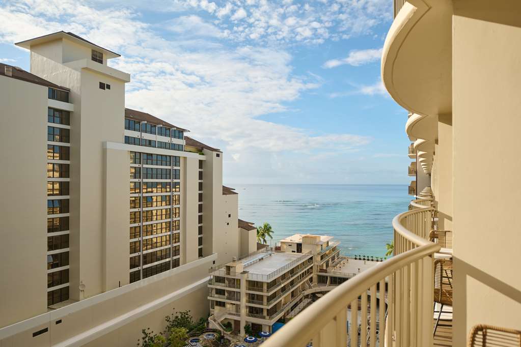 Outrigger Reef Waikiki Beach Resort - photo 77