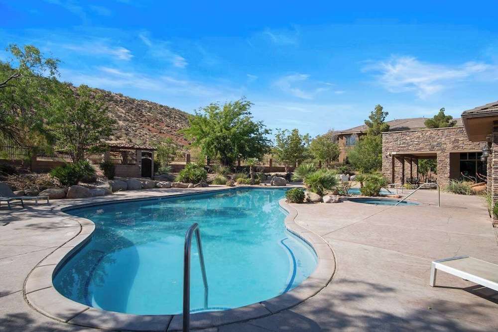 Vintage Desert 5 BDR w Resort Amenities - photo 38