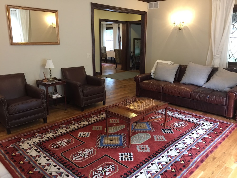 Dartmouth House - photo 15