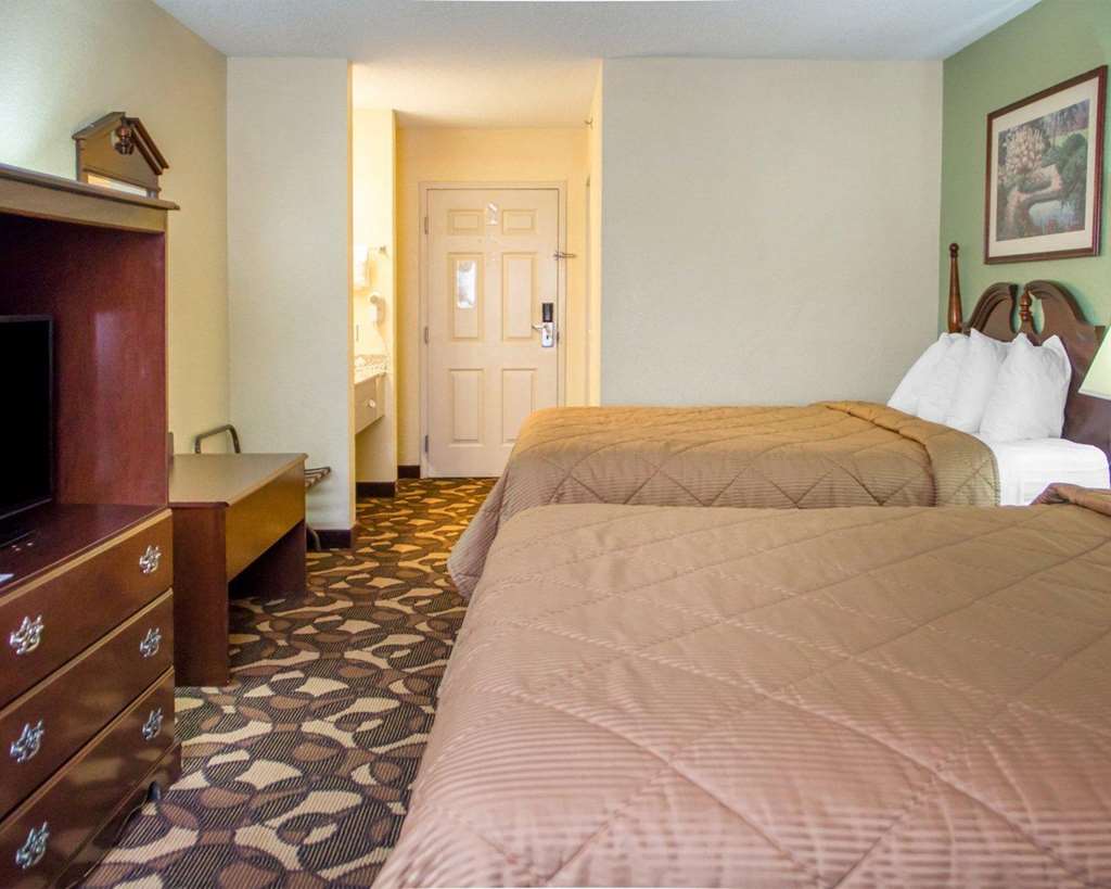 Quality Inn Broken Arrow Tulsa - photo 9