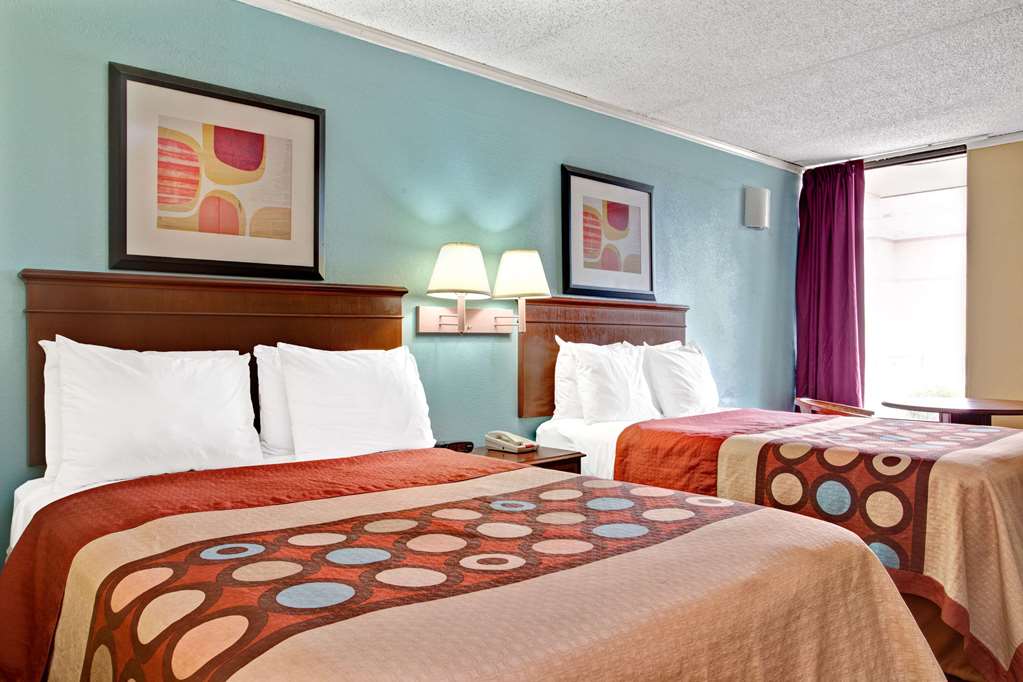 Super 8 by Wyndham Raleigh Downtown - photo 14