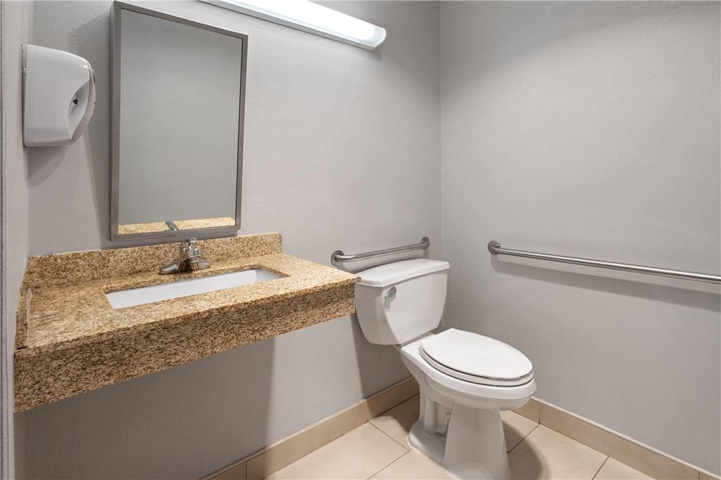 Microtel Inn by Wyndham Albany Airport - photo 18
