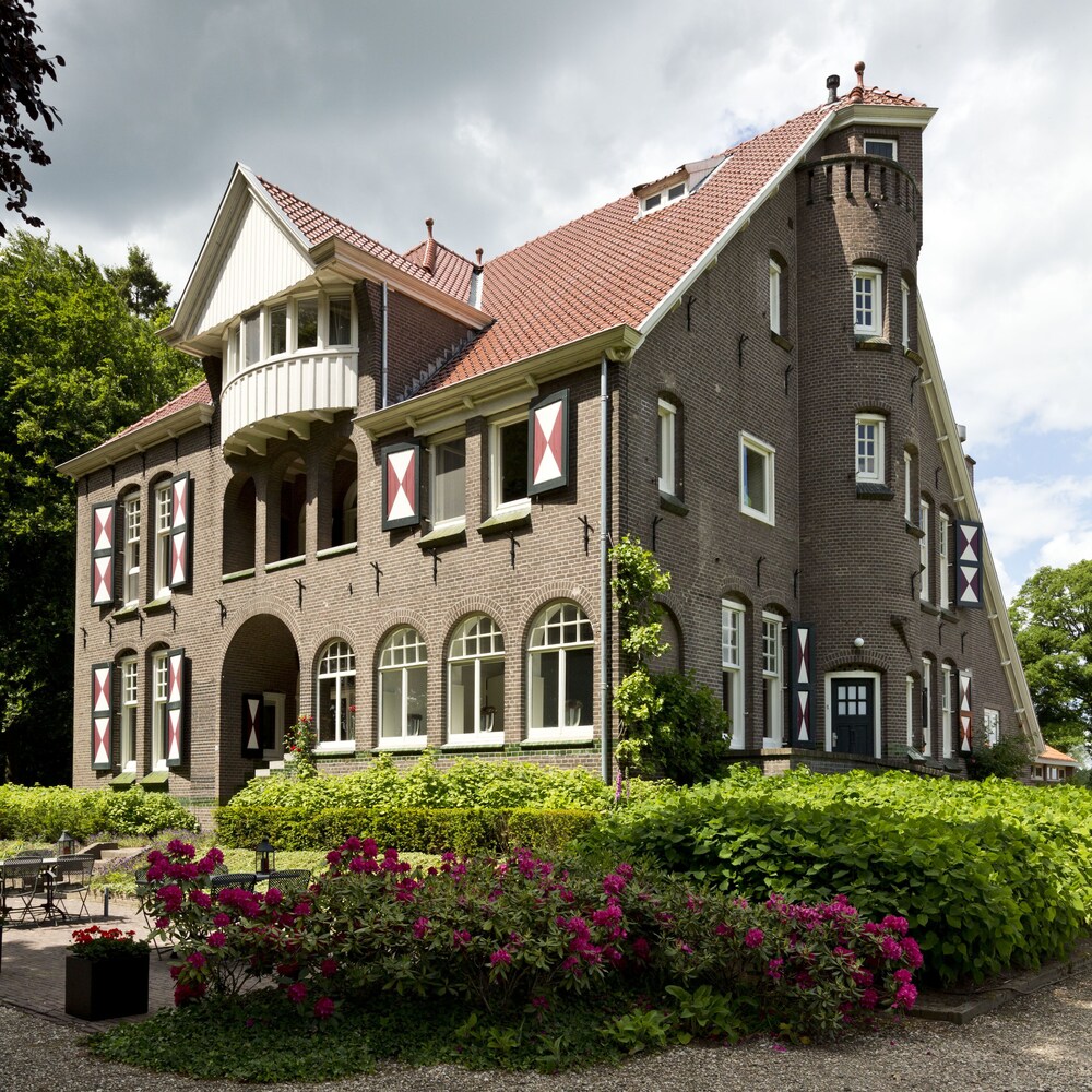 Villa Rozenhof — 4-Star Luxury Hotel in Lochem, Netherlands