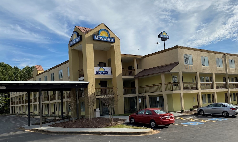 Days Inn by Wyndham Atlanta Southlake Morrow - photo 27