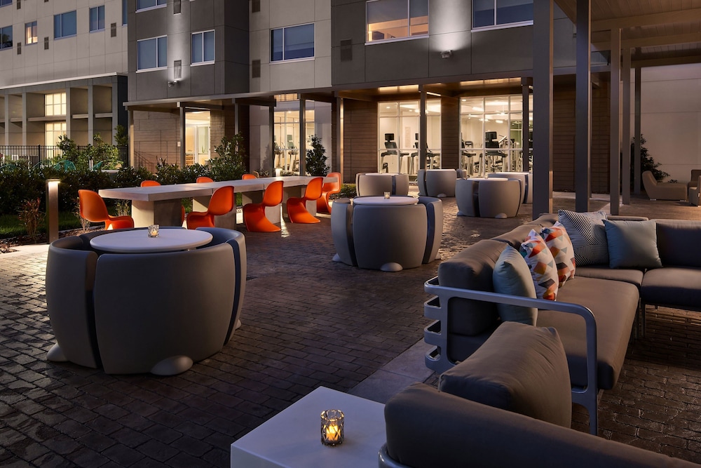 Aloft Orlando at SeaWorld - photo 40