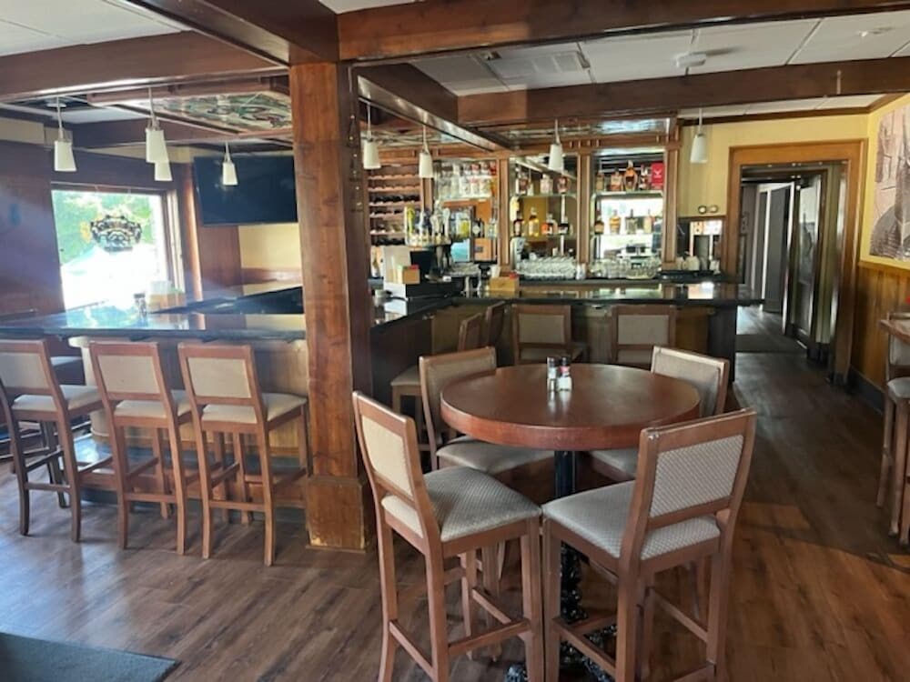 The Port Hotel - photo 28