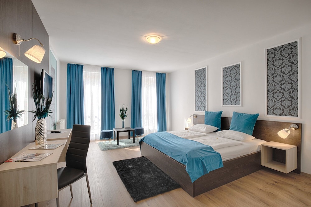 Triple M Hotel - carbon neutral hotel in Budapest