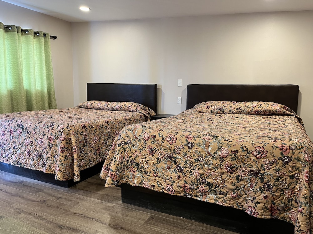 Kluane Park Inn — Haines Junction — photo 5