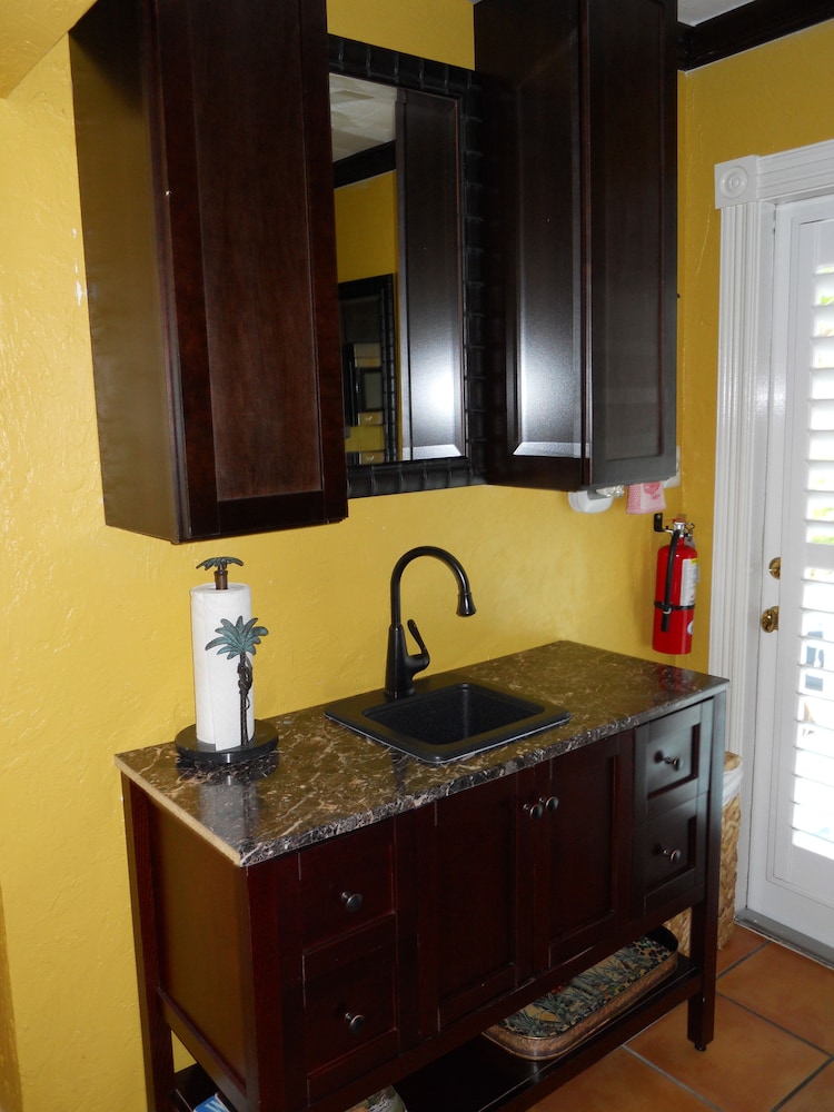 Duval Inn - photo 29