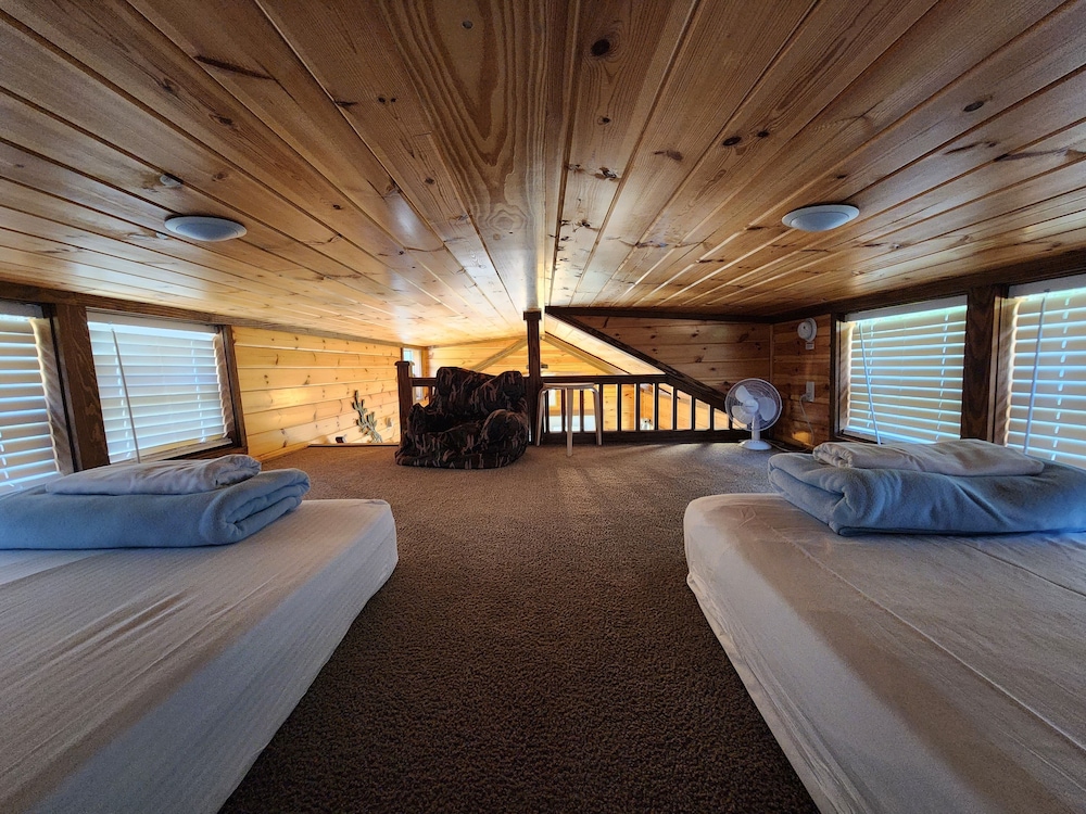 Emberglow Outdoor Resort - photo 48