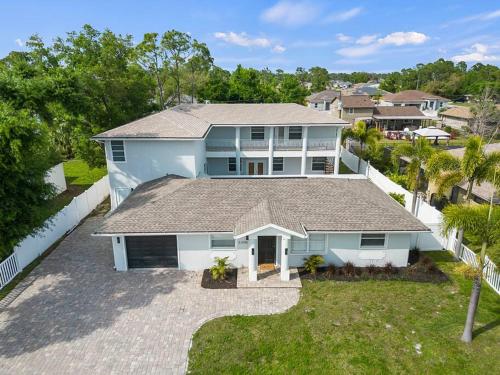 Mansion Lux: Arcade Private Pool 15 Guests in Port Charlotte, United States