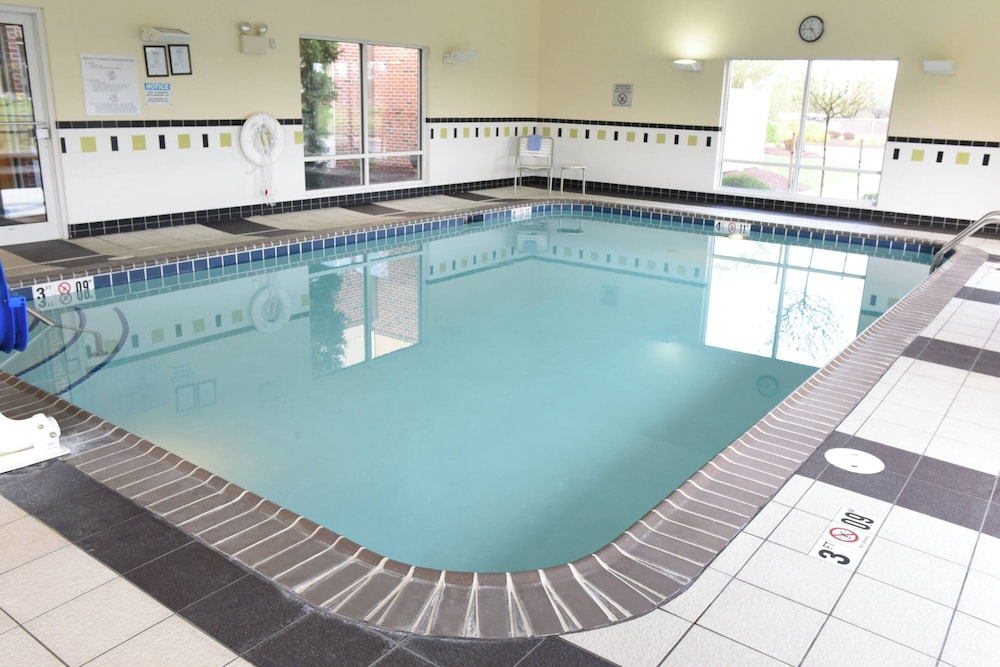 Fairfield Inn & Suites by Marriott Weirton - photo 12