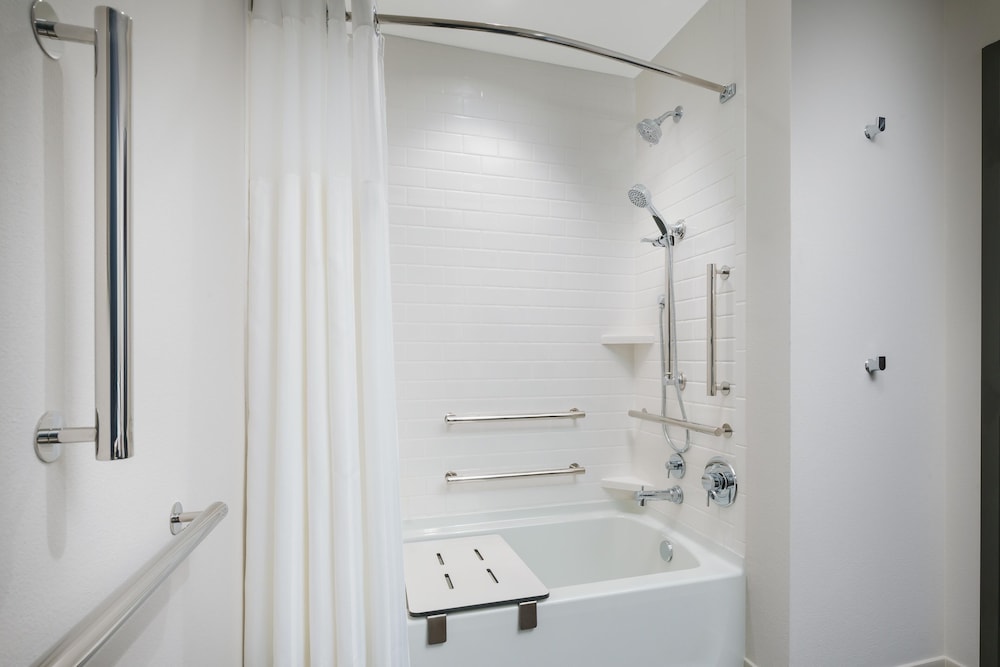 Hilton Garden Inn St. Pete Beach - photo 28