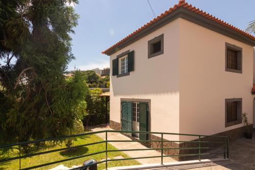 Pilar House — 4-Star Luxury Hotel in Funchal, Portugal