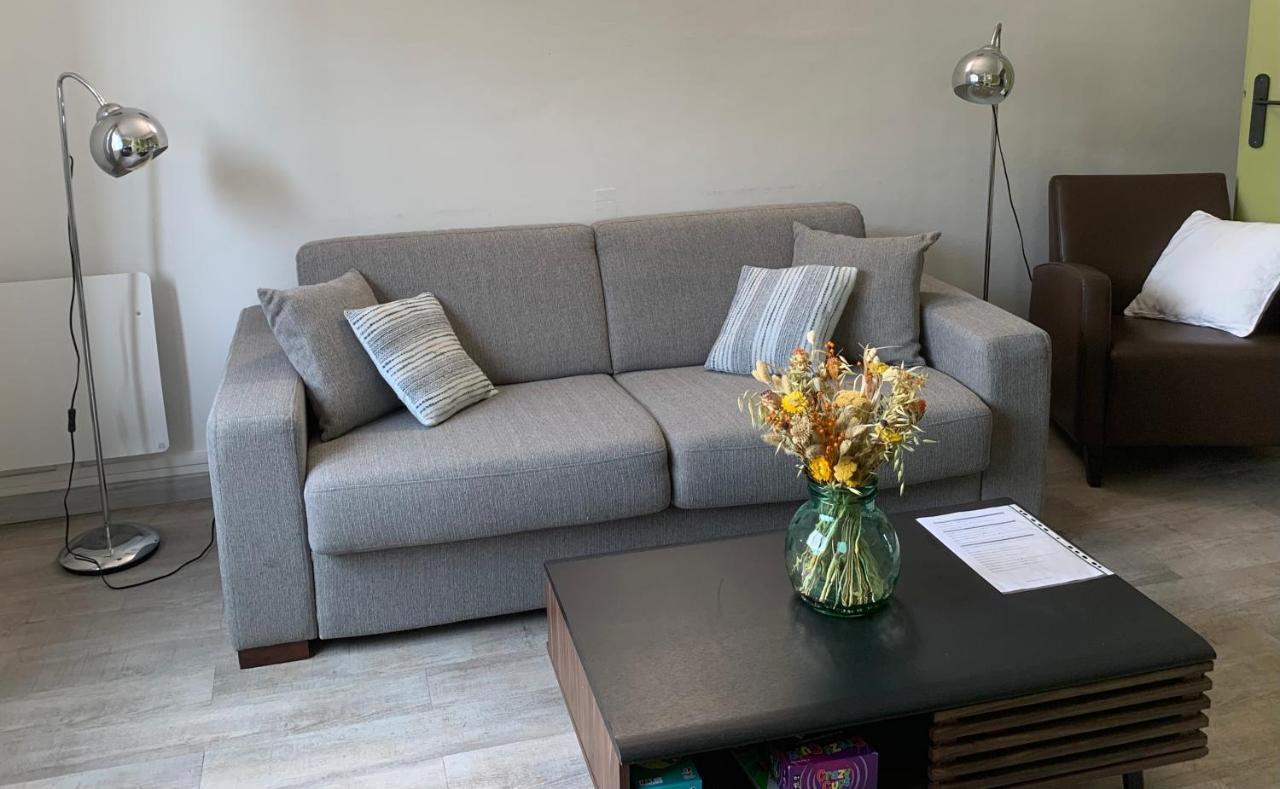 Vue Exceptionnelle Sur la Place Gambetta Plein Centre Cafes Restos Ideal Sejour Pro Ou En Famille in Amiens, France