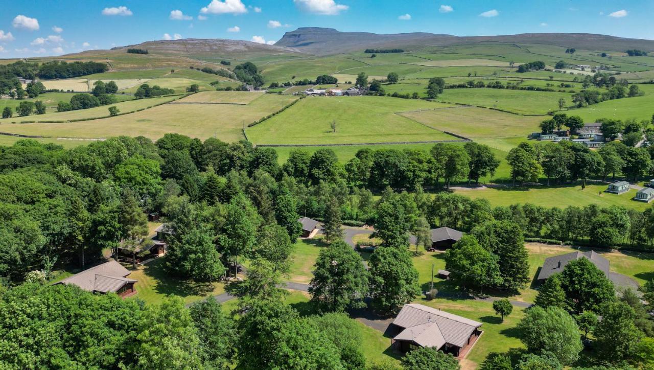 Pinecroft Lodges - carbon neutral hotel in Ingleton