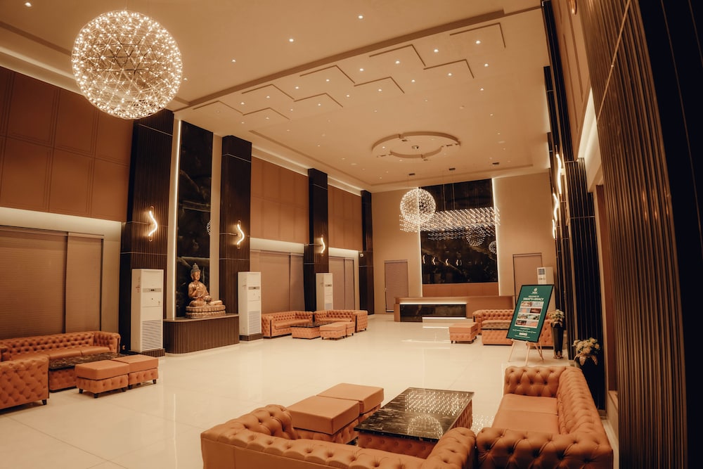 Saya Grand Club & Spa Resort - carbon neutral hotel in Bhiwandi