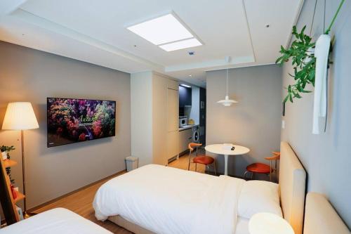 Wecostay Chungmuro — 4-Star Luxury Hotel in Seoul, South Korea