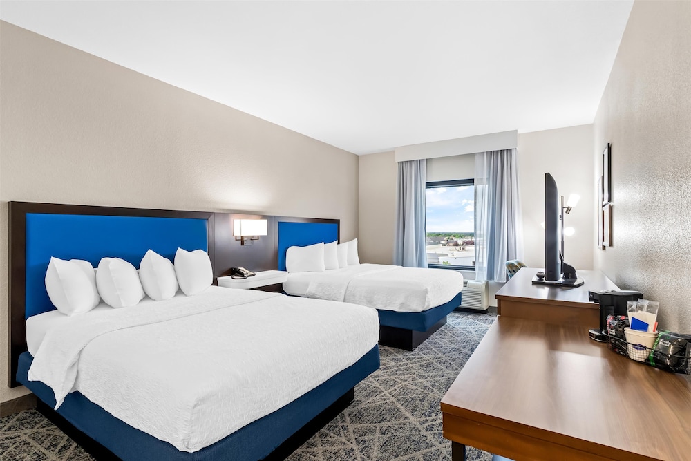 Hampton Inn Laramie - photo 19