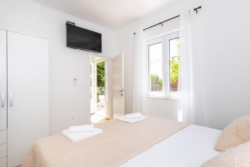 Apartment M