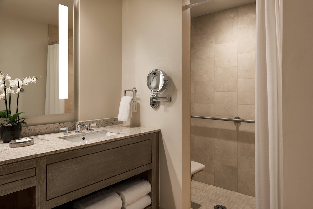 The Canyon Suites at The Phoenician Luxury Collection - photo 32